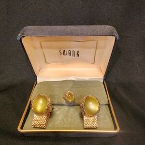 SWANK vintage greenstone cufflink set